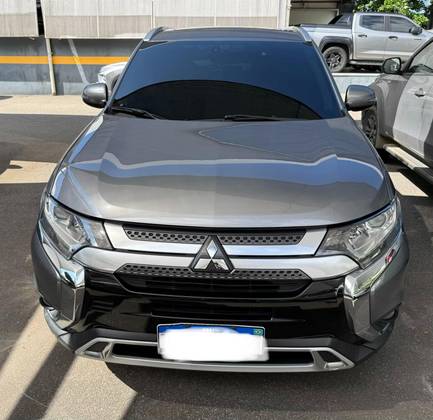 MITSUBISHI OUTLANDER 2.0 MIVEC GASOLINA HPE AUTOMÁTICO